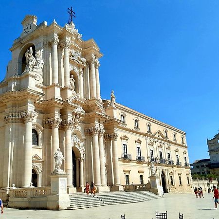 Elegante Appartamento In Palazzo Storico Ortigia Syracuse Exterior foto