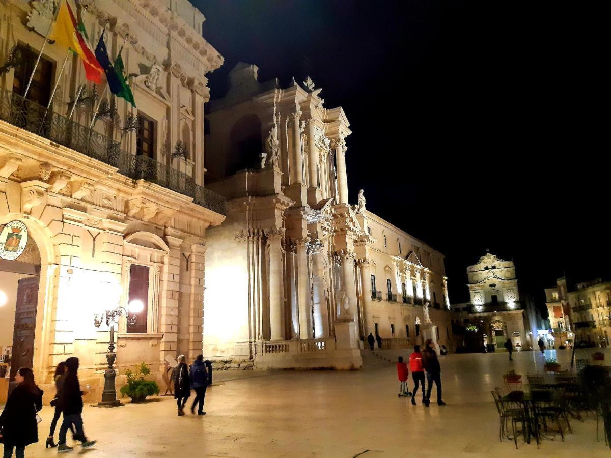 Elegante Appartamento In Palazzo Storico Ortigia Syracuse Exterior foto