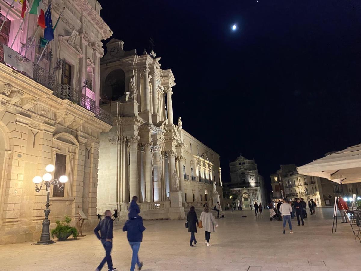 Elegante Appartamento In Palazzo Storico Ortigia Syracuse Exterior foto