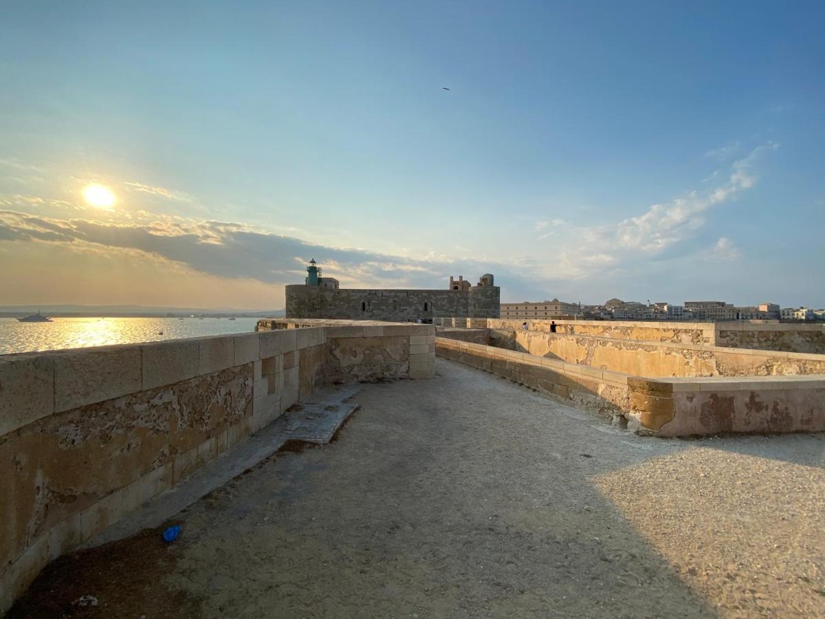 Elegante Appartamento In Palazzo Storico Ortigia Syracuse Exterior foto