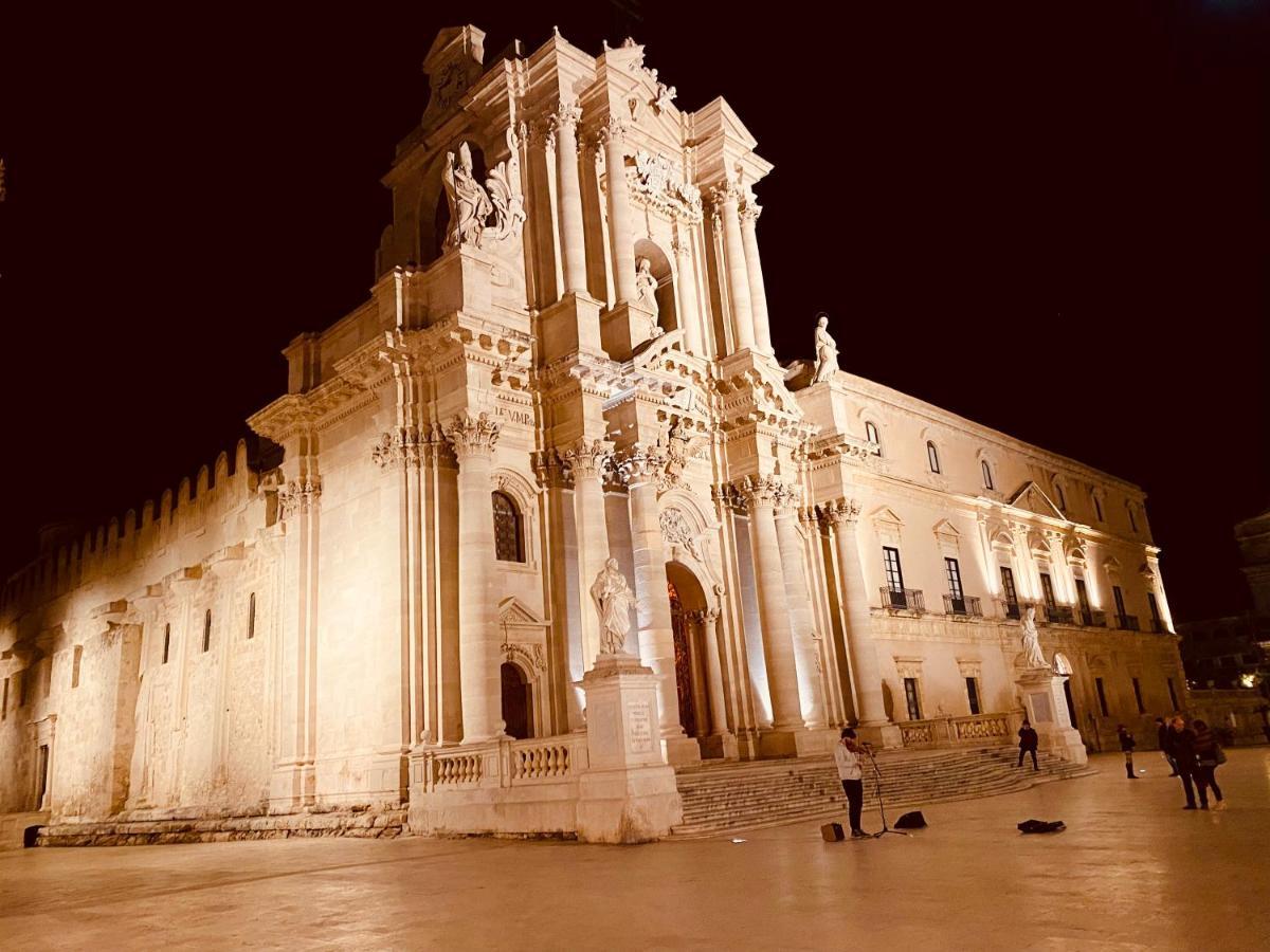 Elegante Appartamento In Palazzo Storico Ortigia Syracuse Exterior foto
