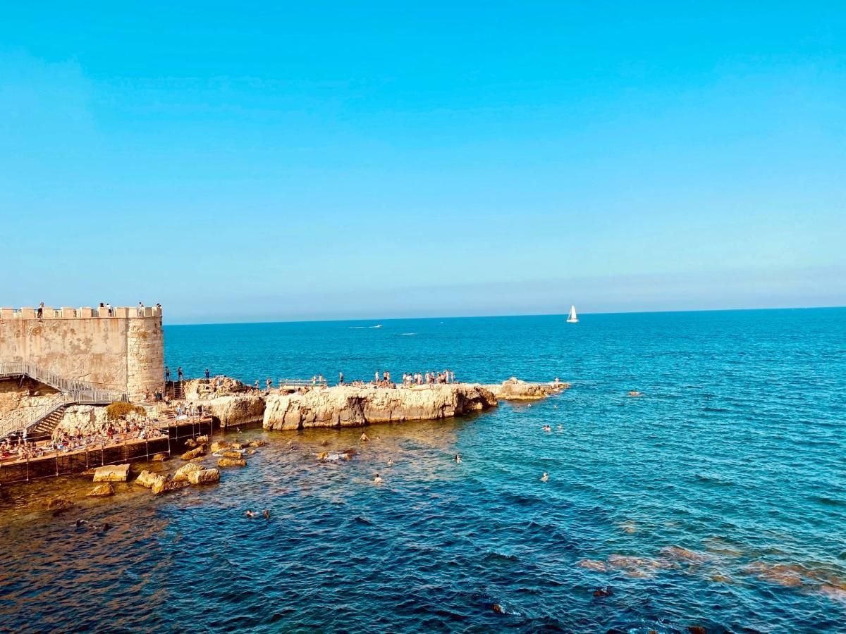 Elegante Appartamento In Palazzo Storico Ortigia Syracuse Exterior foto