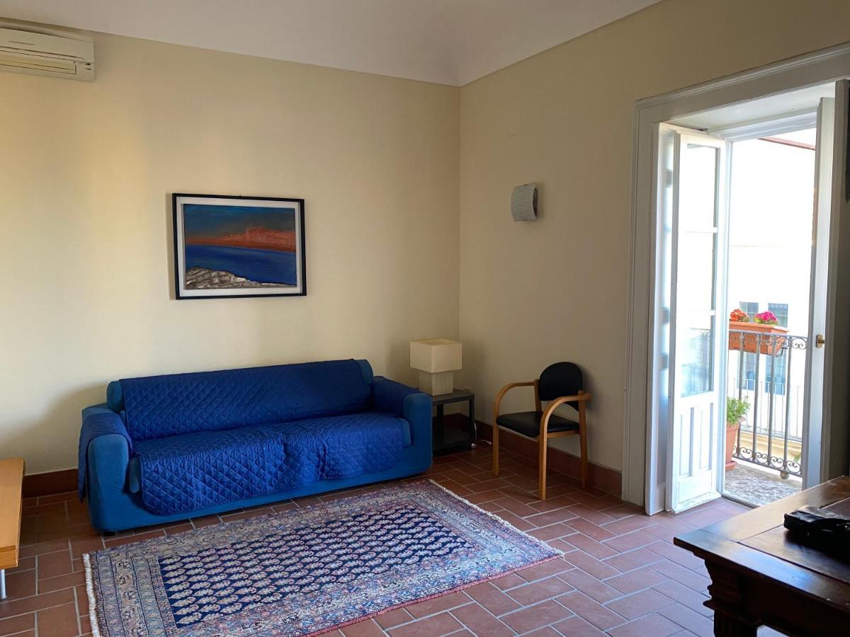 Elegante Appartamento In Palazzo Storico Ortigia Syracuse Exterior foto