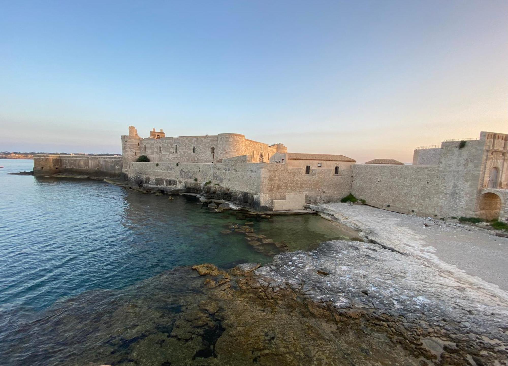 Elegante Appartamento In Palazzo Storico Ortigia Syracuse Exterior foto